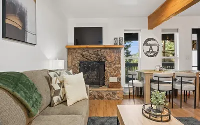 HNC0658 - Modern Alpine Escape