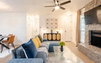 Modern 3BR Townhouse Near Brushy Creek