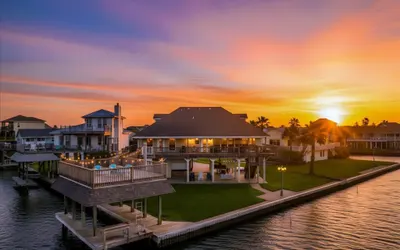 Bay Vista- NEW LISTING in Terramar Beach, 4 BR/ 3 BA, Boat slip