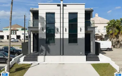 102A E. Whiting (Casa Lolita)