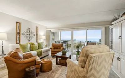 216 Amelia by the Sea