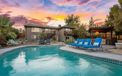 Indigo Sky Oasis - Pool, Hot Tub & Stargazing