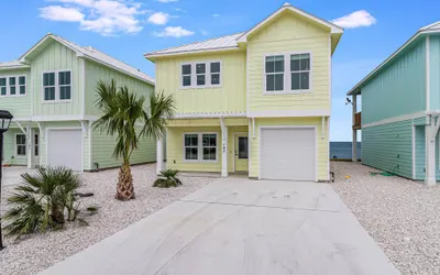 Bliss on the Bay  SP163167