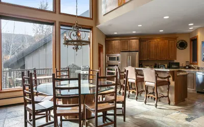 Family-Friendly Ski Escape with Hot Tub