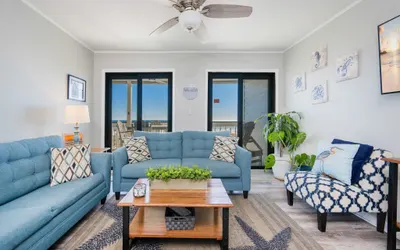 Regatta Condominiums 106B