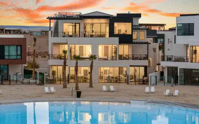 The Ultimate Pearl Beach Experience