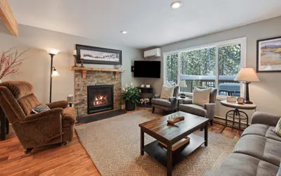 8 East Butte Ln