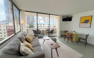 Serene Waikiki Skytower Apt