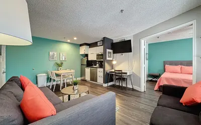 Two bed condo in Parkway Palms Resort
