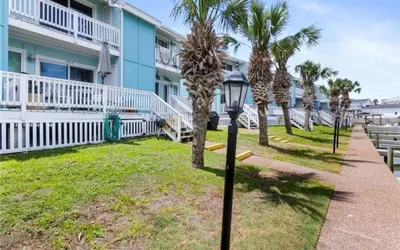 Kontiki Bayfront 602