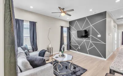 Chic Pet Friendly 3BR Duplex in Amazing Location