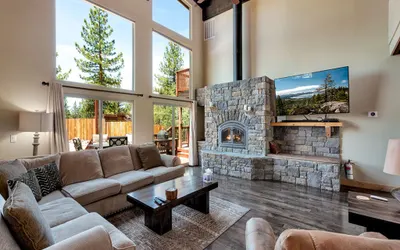 Cold Creek Lodge