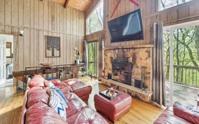 Charming Porter House in the heart of the Poconos