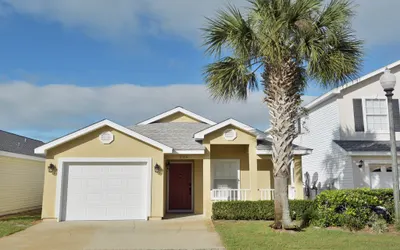 225 Seahorse Way