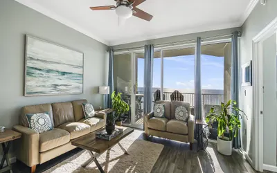 Boardwalk Unit 811