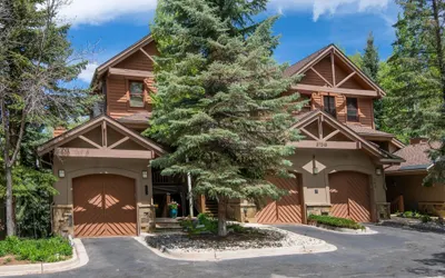 Brookside Townhome 103