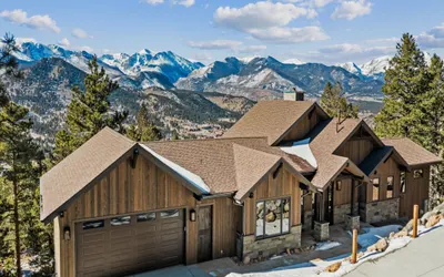 Hearthstone Luxury Vacation Rental at Windcliff