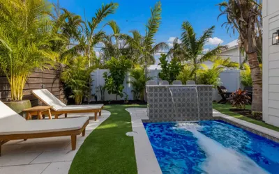 83rd St Villas West