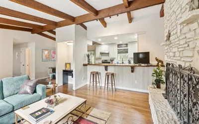 Hill Country Getaway Near San Marcos River
