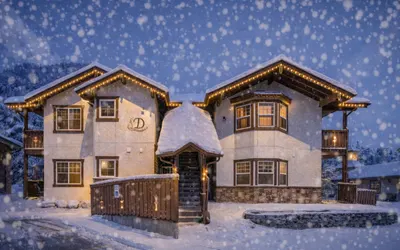 Edelweiss Escape | Play & Relax · In-town · Gym access · Hot tub