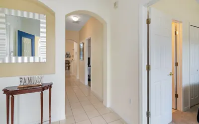 Gated 4 bed with Pool and Spa close to Disney