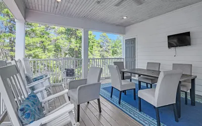 Relaxing Beach Retreat by Highway 30A