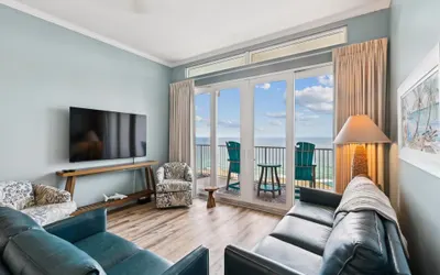 Laketown Wharf 2123