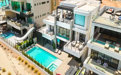 Luxury Beachside