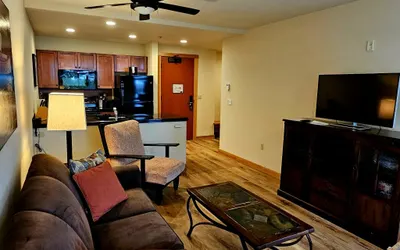 White Pine 206 - 2 Bedroom