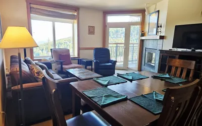 White Pine 208 - 2 Bedroom