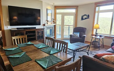 White Pine 312 - 2 Bedroom