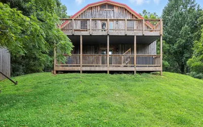 Mountain Retreat with Stunning Views