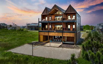 The Coppertone House