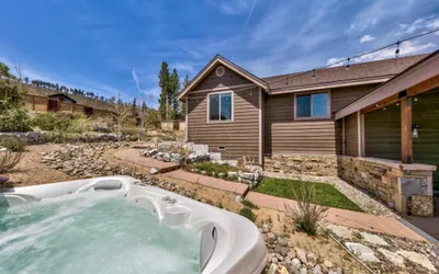 1008C Mountain View Retreat