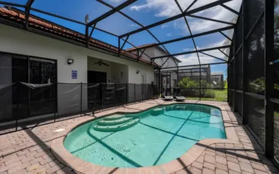 Modern 4BR South Facing Pool Home Near Disney