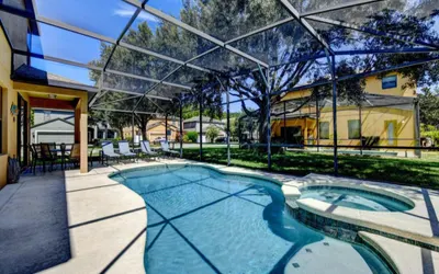 Spacious 6BR Villa w/ Private Pool  –Near Disney