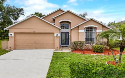 Oak Island Gem Cozy 4BR Pool Home Near Disney