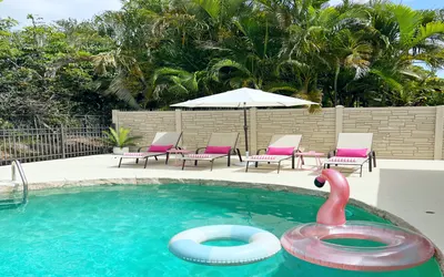 Naples Henrie Hideaway - Private Pool, pet friendly 12 mins from Beach & Downtown