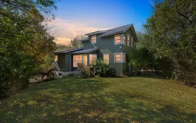 Secluded Woodland Retreat Near Starved Rock Park