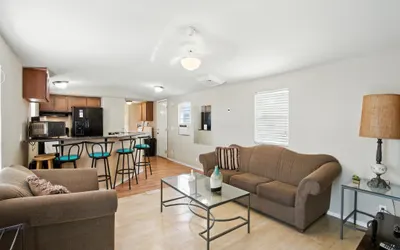 Desert Haven Cozy 2-Bedroom Mobile Home Near NMSU