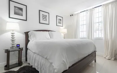 Airy Chic Zen South Beach King Parking Available