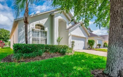 Villa Near Disney 4 Bd 3 Bt with Private Pool Quiet Comminuty