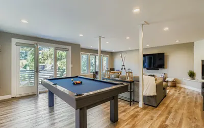 Mountain Luxury in Old Town w Spa-Walk to Main 440