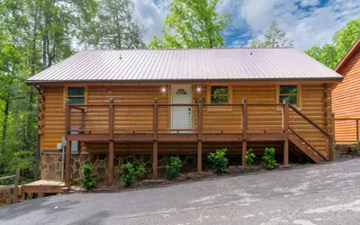 Misty Mountain Getaway - 2 bedroom