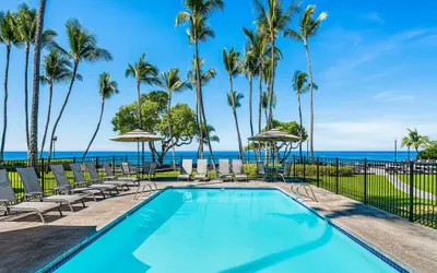 Kona Isle B8