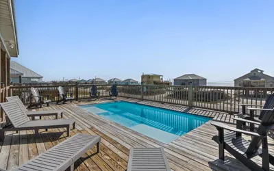 Vitamin Sea - 2606 Bienville