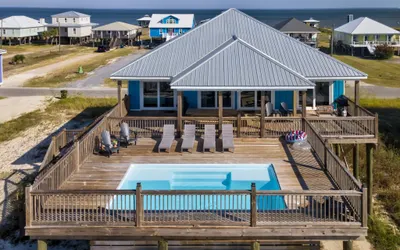 Vitamin Sea - 2606 Bienville