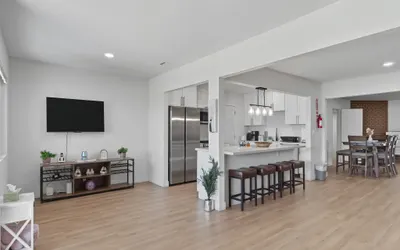 Relaxing Paradise Hills Retreat