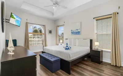 241 Miramar - Palm Island