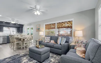 171 Canal Cove: 2BR w/ Canal Views